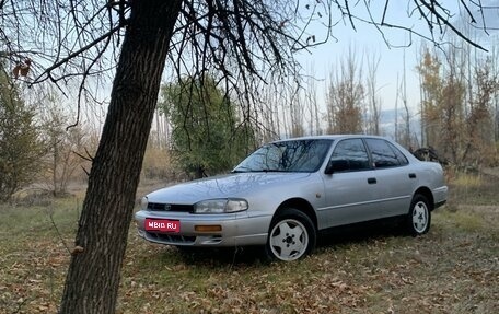 Toyota Camry, 1993 год, 440 000 рублей, 1 фотография