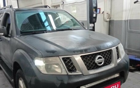 Nissan Pathfinder, 2011 год, 1 290 000 рублей, 2 фотография