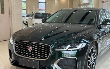 Jaguar XF II, 2022 год, 3 740 000 рублей, 6 фотография