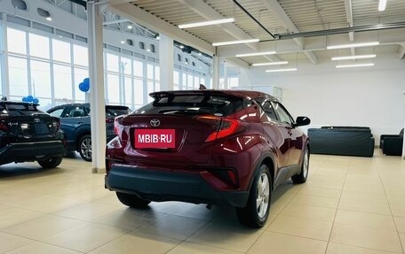 Toyota C-HR I рестайлинг, 2018 год, 2 149 000 рублей, 3 фотография