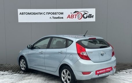 Hyundai Solaris II рестайлинг, 2011 год, 765 000 рублей, 5 фотография