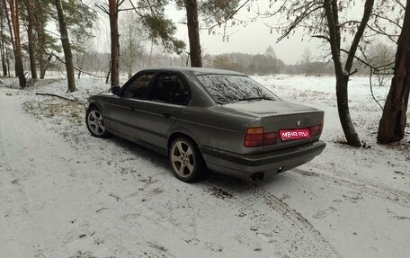 BMW 5 серия, 1989 год, 330 000 рублей, 1 фотография