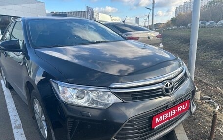 Toyota Camry, 2017 год, 2 175 000 рублей, 1 фотография