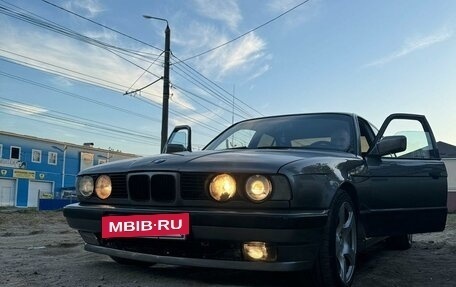 BMW 5 серия, 1989 год, 330 000 рублей, 2 фотография