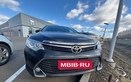 Toyota Camry, 2017 год, 2 175 000 рублей, 2 фотография