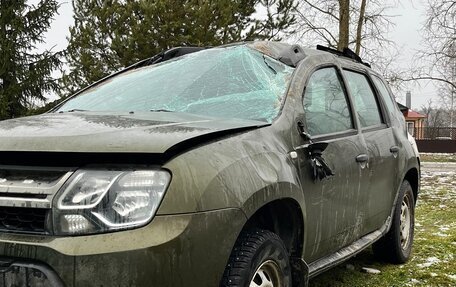 Renault Duster I рестайлинг, 2015 год, 600 000 рублей, 1 фотография