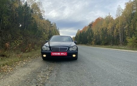 Mercedes-Benz C-Класс, 2000 год, 650 000 рублей, 3 фотография