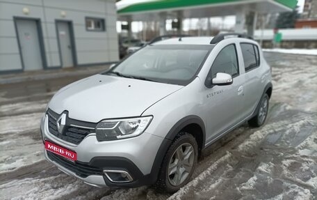 Renault Sandero II рестайлинг, 2019 год, 1 280 000 рублей, 1 фотография