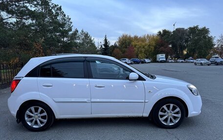 KIA Rio II, 2011 год, 690 000 рублей, 3 фотография