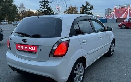 KIA Rio II, 2011 год, 690 000 рублей, 5 фотография