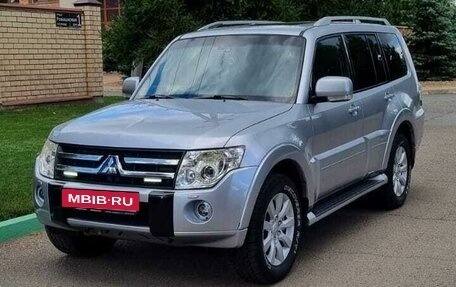 Mitsubishi Pajero IV, 2011 год, 12 фотография