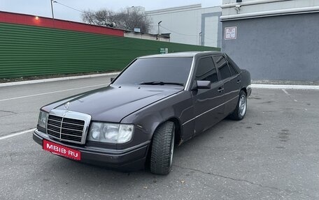 Mercedes-Benz E-Класс, 1994 год, 384 000 рублей, 2 фотография