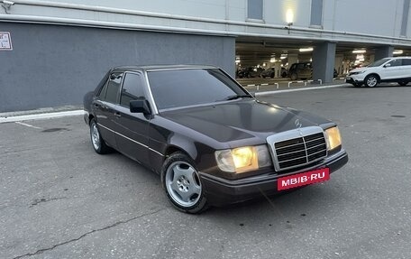 Mercedes-Benz E-Класс, 1994 год, 384 000 рублей, 6 фотография