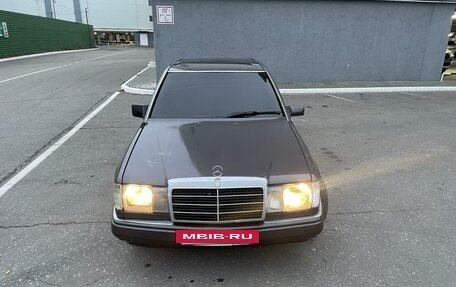 Mercedes-Benz E-Класс, 1994 год, 384 000 рублей, 7 фотография