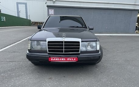 Mercedes-Benz E-Класс, 1994 год, 384 000 рублей, 5 фотография