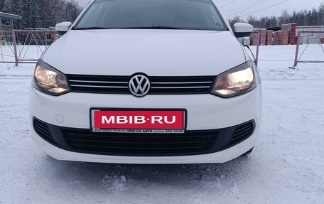 Volkswagen Polo VI (EU Market), 2012 год, 998 000 рублей, 1 фотография