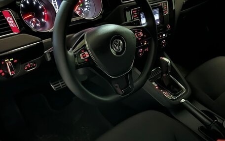 Volkswagen Jetta VI, 2017 год, 1 383 500 рублей, 1 фотография