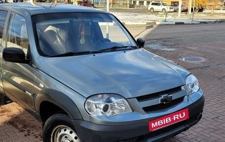 Chevrolet Niva I рестайлинг, 2013 год, 480 000 рублей, 3 фотография