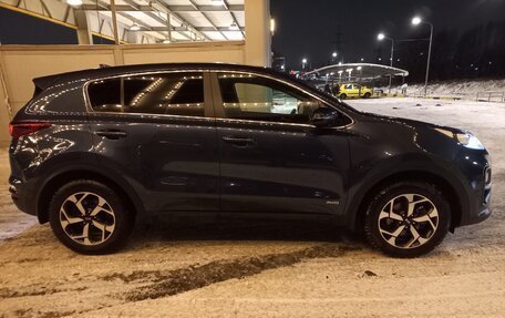 KIA Sportage IV рестайлинг, 2020 год, 2 750 000 рублей, 6 фотография