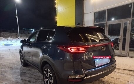 KIA Sportage IV рестайлинг, 2020 год, 2 750 000 рублей, 11 фотография