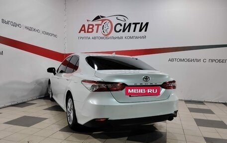 Toyota Camry, 2021 год, 2 870 000 рублей, 5 фотография