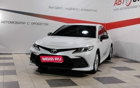 Toyota Camry, 2021 год, 2 870 000 рублей, 3 фотография