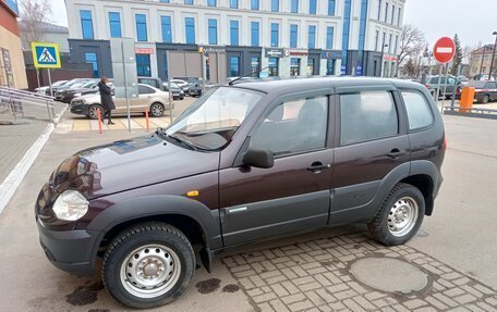 Chevrolet Niva I рестайлинг, 2010 год, 550 000 рублей, 4 фотография