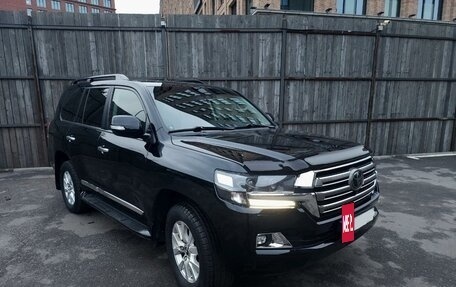 Toyota Land Cruiser 200, 2018 год, 8 350 000 рублей, 5 фотография