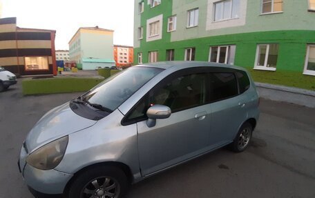 Honda Fit III, 2005 год, 400 000 рублей, 2 фотография