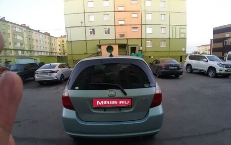 Honda Fit III, 2005 год, 400 000 рублей, 4 фотография