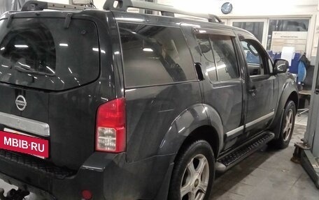 Nissan Pathfinder, 2010 год, 1 640 000 рублей, 3 фотография