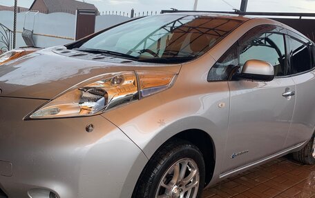 Nissan Leaf I, 2014 год, 900 000 рублей, 8 фотография