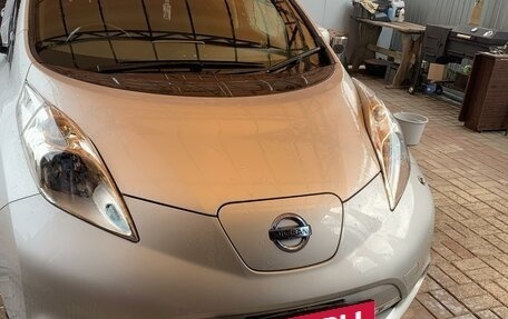 Nissan Leaf I, 2014 год, 900 000 рублей, 9 фотография