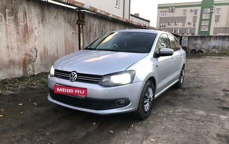 Volkswagen Polo VI (EU Market), 2011 год, 717 000 рублей, 2 фотография