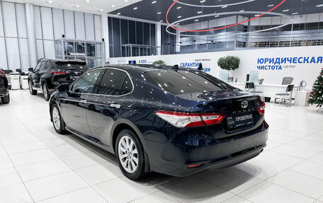 Toyota Camry, 2018 год, 3 050 000 рублей, 11 фотография