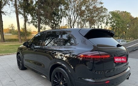 Porsche Cayenne III, 2015 год, 4 999 900 рублей, 7 фотография