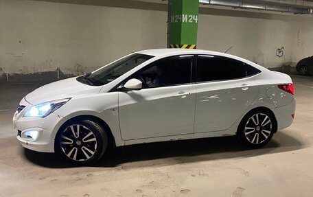 Hyundai Solaris II рестайлинг, 2014 год, 780 000 рублей, 3 фотография