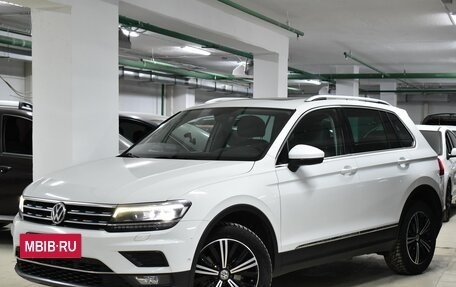 Volkswagen Tiguan II, 2017 год, 2 500 000 рублей, 2 фотография