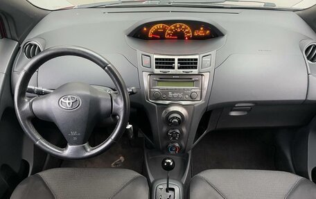 Toyota Yaris III рестайлинг, 2008 год, 845 000 рублей, 11 фотография