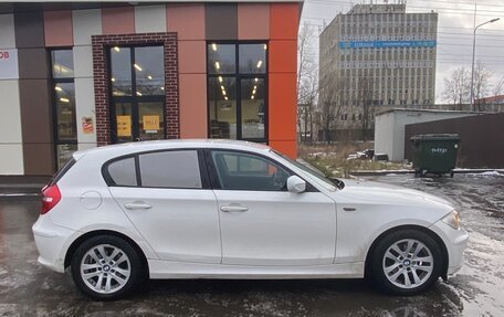 BMW 1 серия, 2011 год, 900 000 рублей, 3 фотография