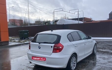 BMW 1 серия, 2011 год, 900 000 рублей, 4 фотография