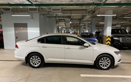 Volkswagen Passat B8 рестайлинг, 2017 год, 2 750 000 рублей, 5 фотография