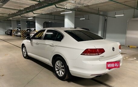 Volkswagen Passat B8 рестайлинг, 2017 год, 2 750 000 рублей, 2 фотография