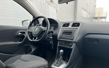 Volkswagen Polo VI (EU Market), 2017 год, 1 250 000 рублей, 6 фотография