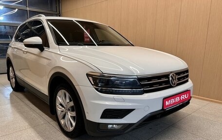 Volkswagen Tiguan II, 2017 год, 3 049 000 рублей, 1 фотография