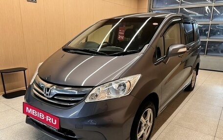 Honda Freed I, 2013 год, 1 329 000 рублей, 4 фотография