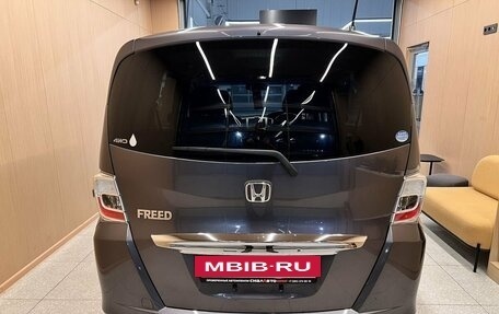 Honda Freed I, 2013 год, 1 329 000 рублей, 6 фотография