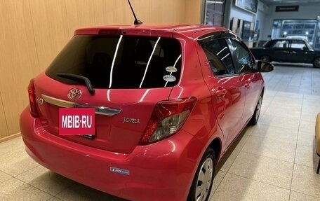 Toyota Vitz, 2012 год, 895 000 рублей, 4 фотография