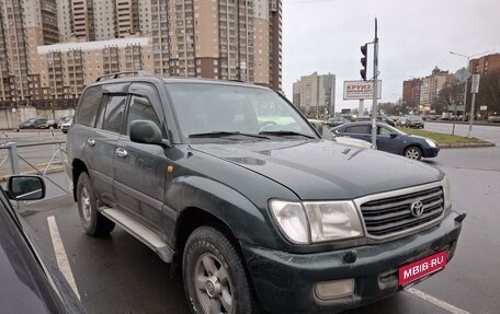 Toyota Land Cruiser 100 рестайлинг 2, 1999 год, 2 000 000 рублей, 1 фотография