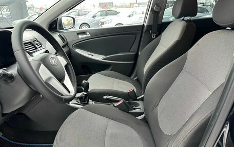 Hyundai Solaris II рестайлинг, 2011 год, 699 000 рублей, 15 фотография